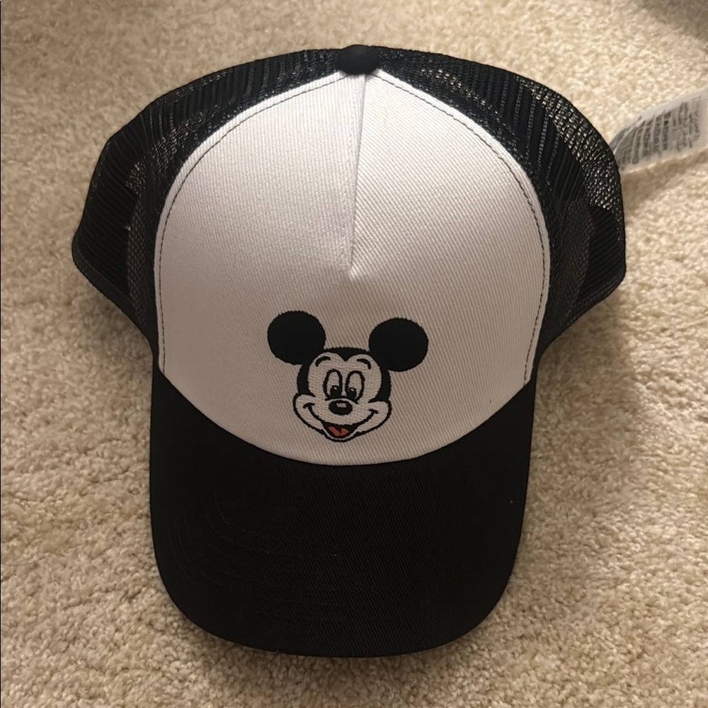 NWT Mickey Mouse Black and White Trucker Hat
